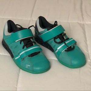 REEBOK Crossfit lifters